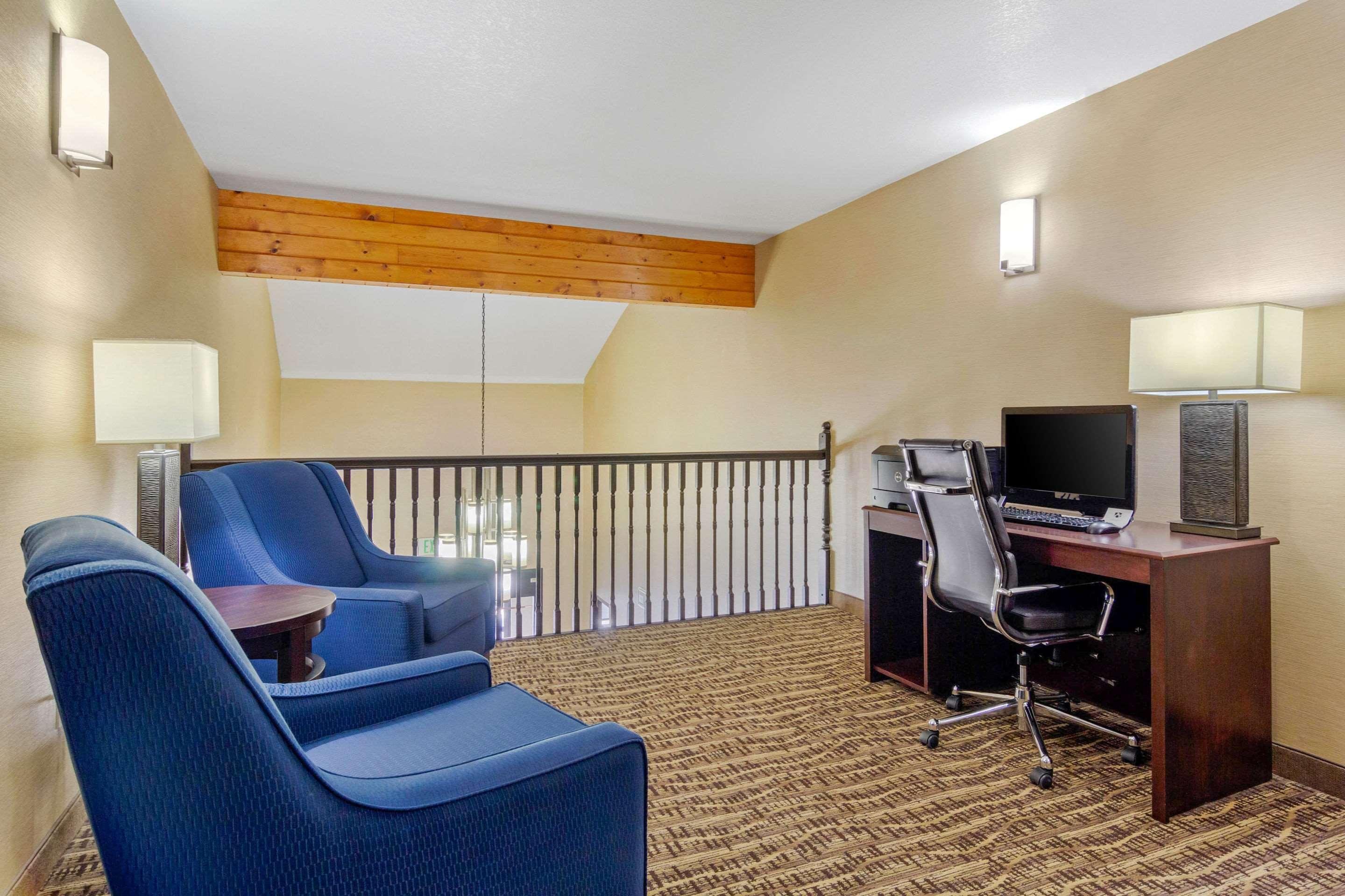Comfort Inn & Suites Greeley Exterior foto